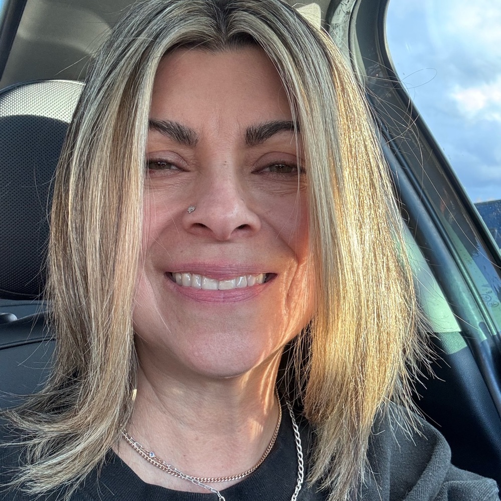 Meet your Posher, Elizabeth